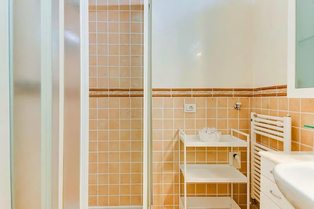 Villa Maison Anna - Relax In Casa Indipendente Con Giardino In Centro E Free Parking à Rimini Hébergement de vacances