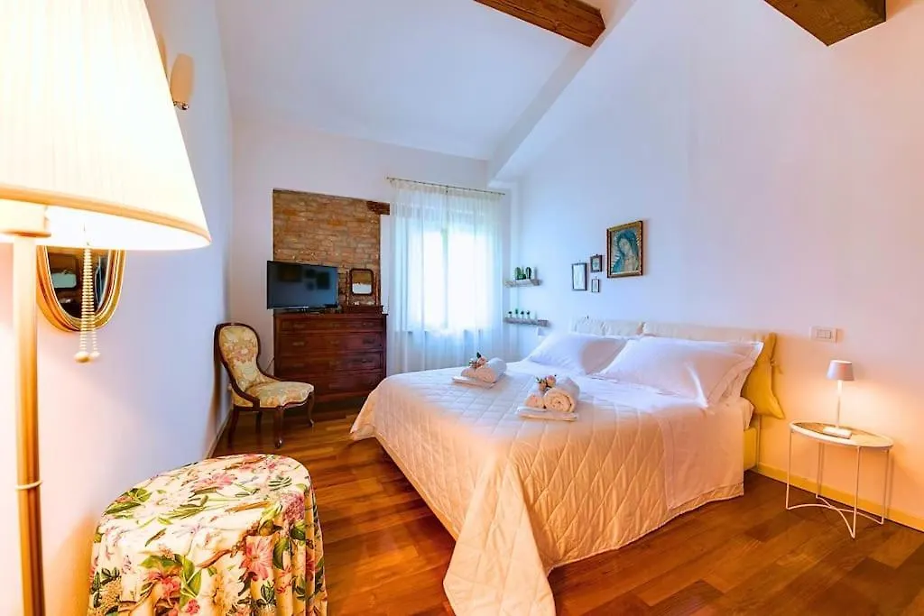 Villa Maison Anna - Relax In Casa Indipendente Con Giardino In Centro E Free Parking à Rimini