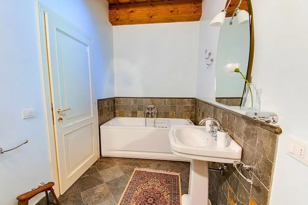 Villa Maison Anna - Relax In Casa Indipendente Con Giardino In Centro E Free Parking à Rimini 0*,
